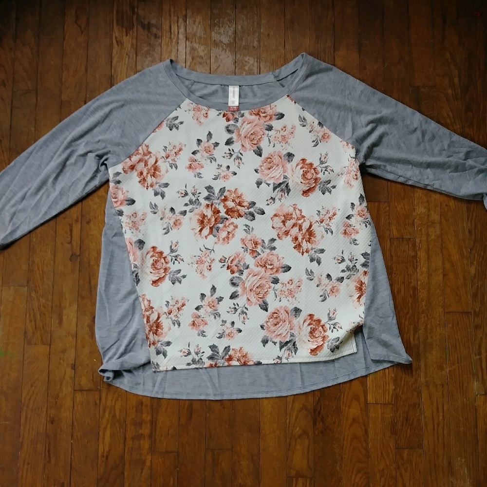 🌹Rosey Baseball Tee🌹